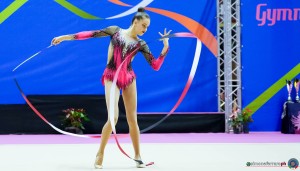 e putinati ferrara horodnycha polina un nastro sfe03920 copia simone ferraro ph copia